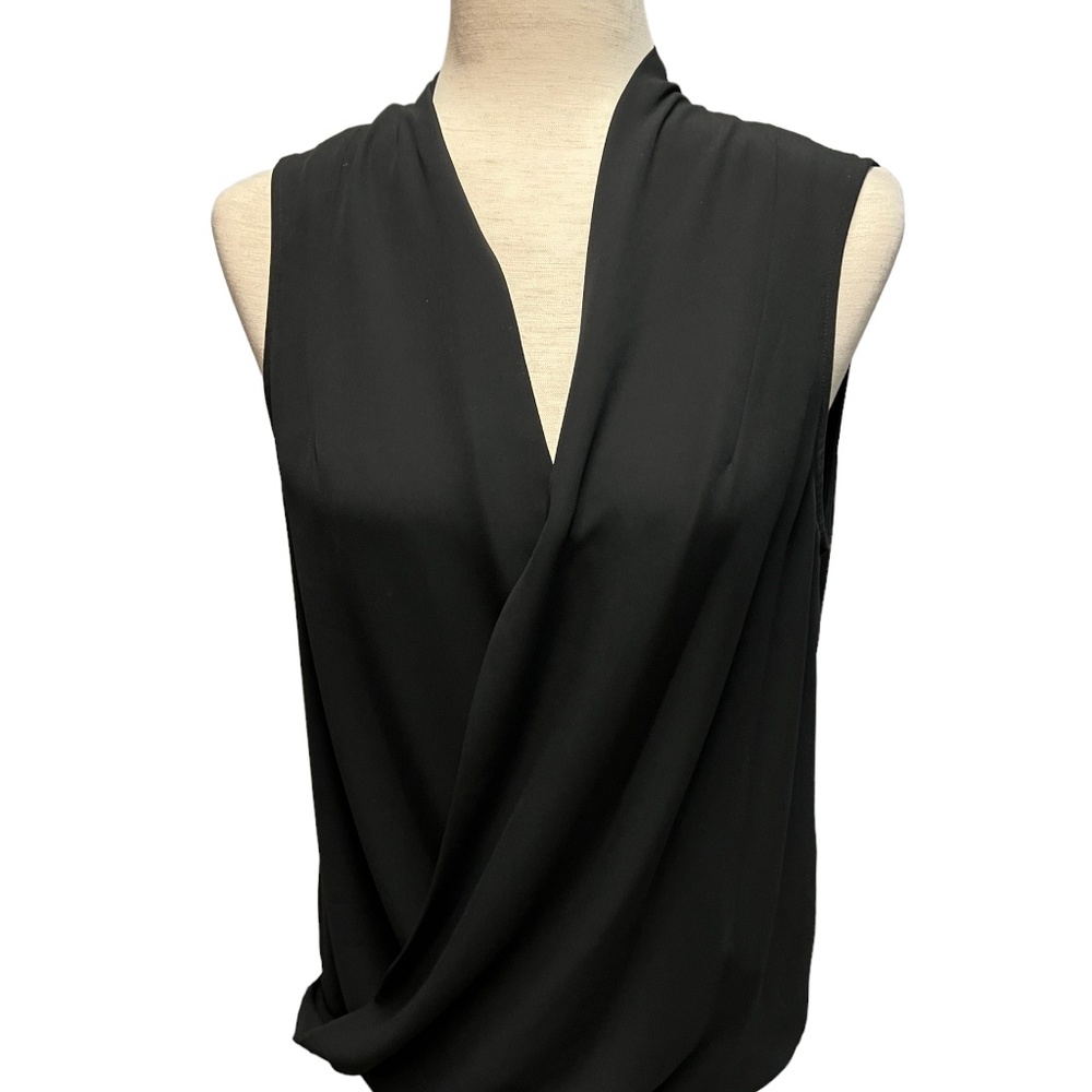 Vince Camuto Essentials Rich Black Faux Wrap Sleeveless Chiffon Top Snap closure - Picture 3 of 11